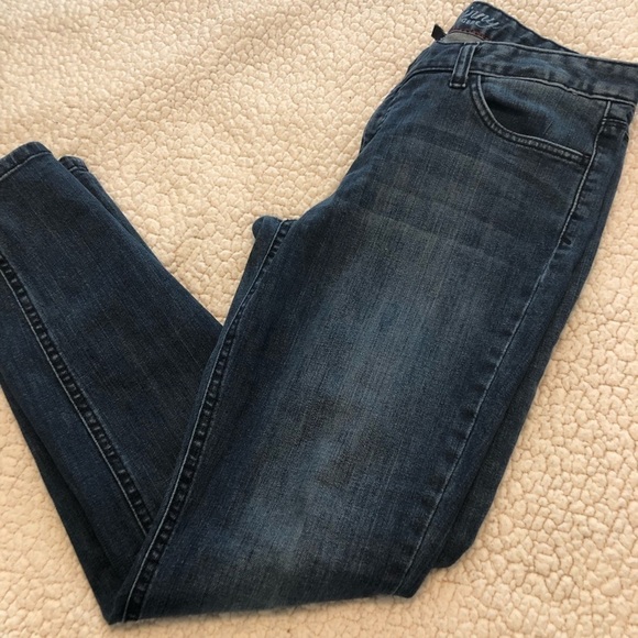 Tommy Hilfiger Modern Skinny Dark Wash Straight Leg Jeans. Size 8‎ Regular. EUC. - Picture 8 of 12